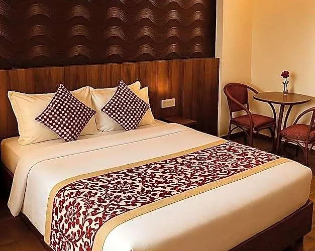 Royal Hotel 3*